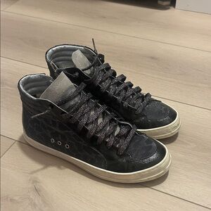 P448 size 40- Stylish Black High-Top Sneakers